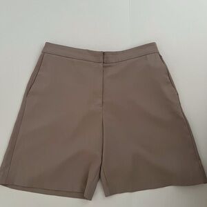Nicole Hiller Wide Leg Bermuda Short Beige Women’s Size 12